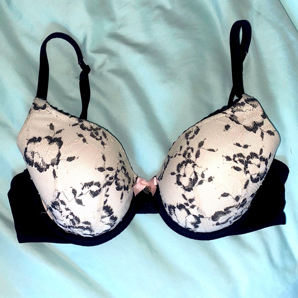Lace Body By Victoria’s Secret Bra